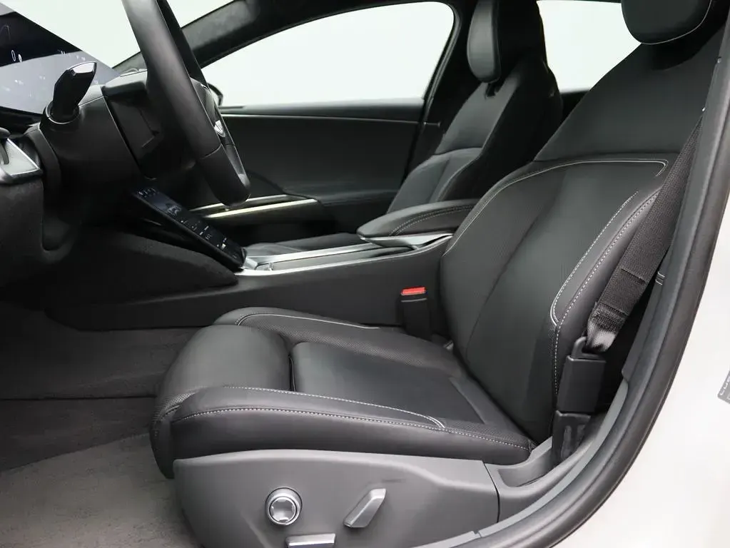Gebraucht Lucid Air Touring 461 kW (628 PS) 2024 Weiß Limousine