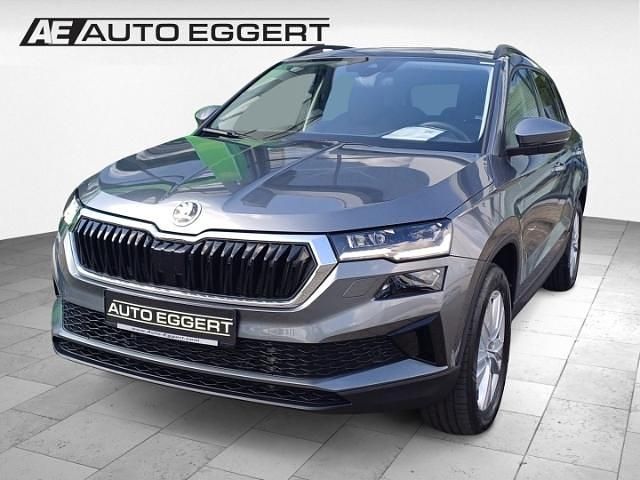Grau Gebraucht 2024 Skoda Karoq Selection SUV | 37.898 € (Etwas zu teuer) - Bild 1/3