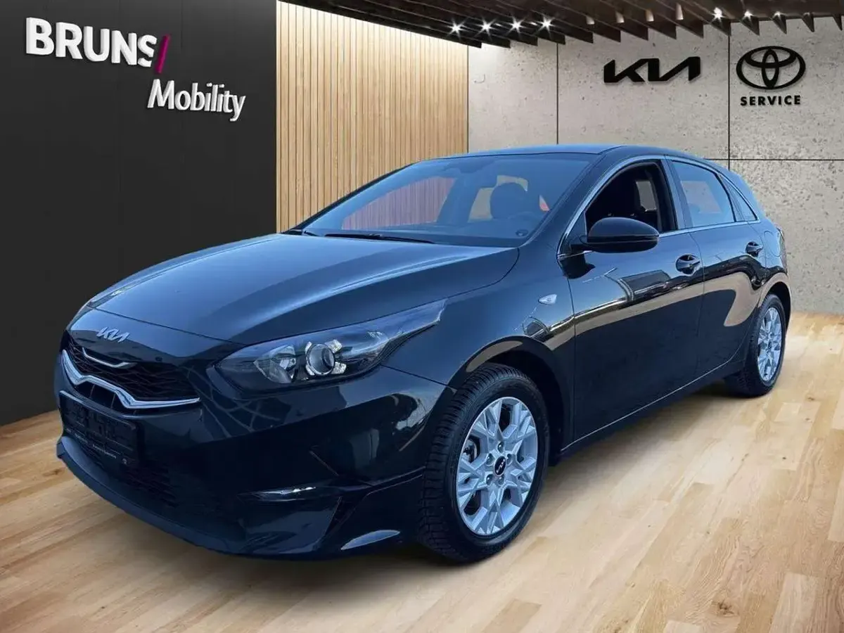 Occasion Kia Ceed Comfort 140 ch (102 kW) 2025 Noir Citadine