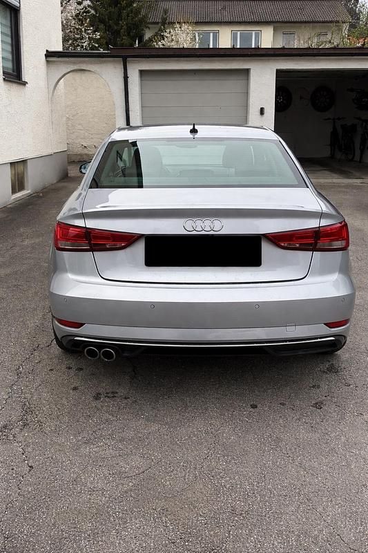 Second-hand Audi A3 Design 150 CP (110 kW) 2019 Argintiu Berlinǎ