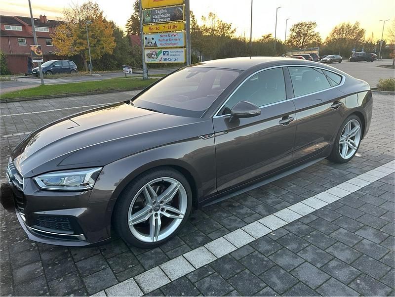 Braun Gebraucht 2018 Audi A5 Sportback Ambiente Kleinwagen | 24.999 € - Bild 1/4