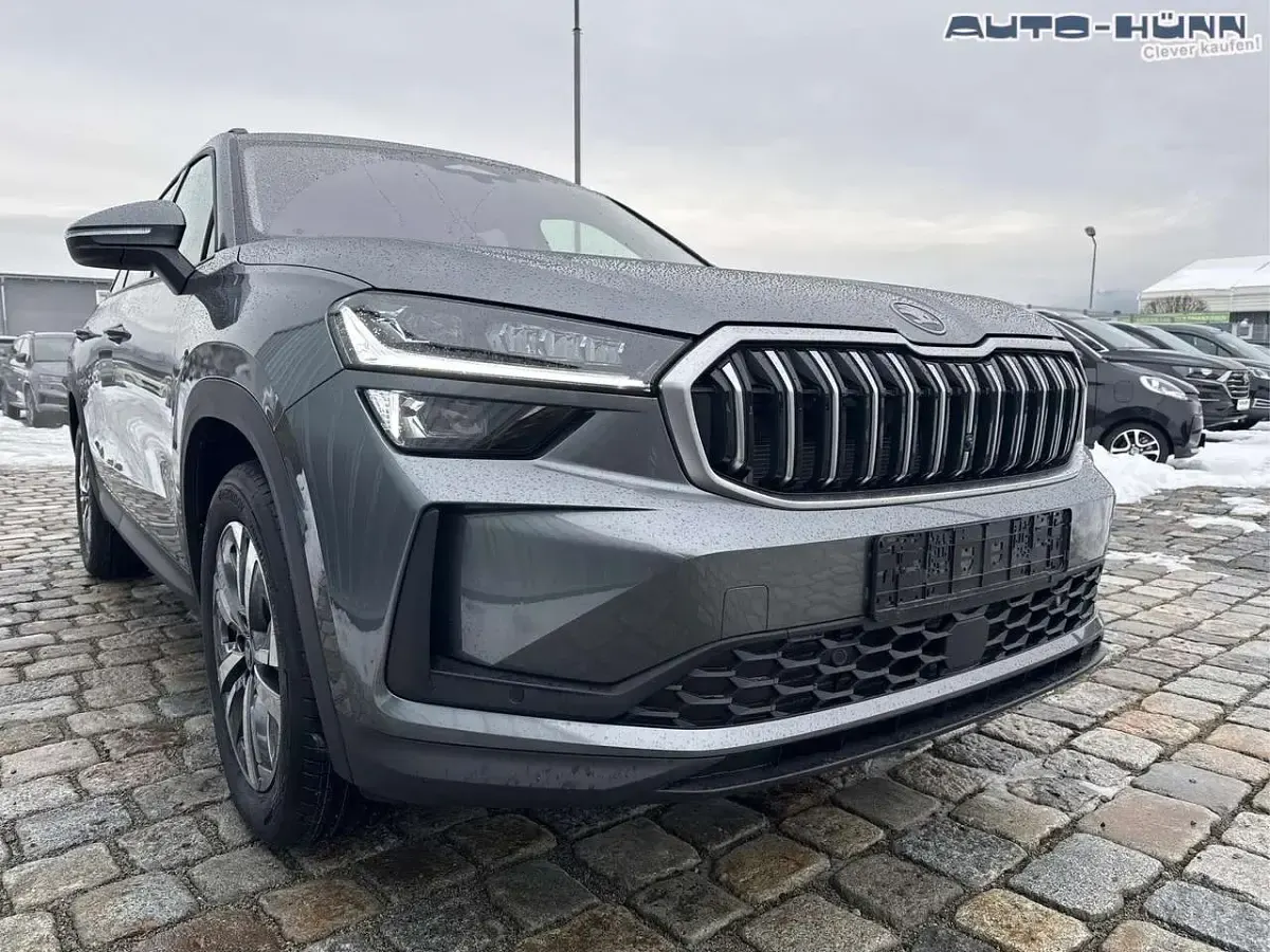 Neu Skoda Kodiaq Selection 193 PS (141 kW) 2026 Graphitegrau metallic SUV