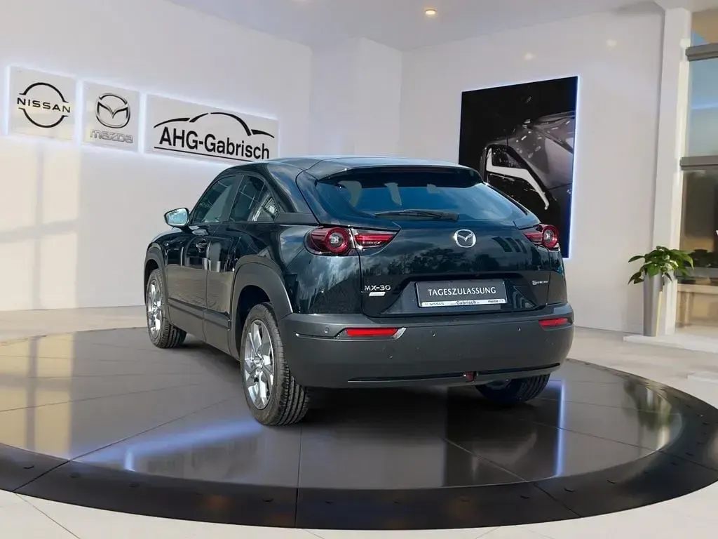 Gebraucht Mazda MX30 Exclusive-Line 106 kW (145 PS) 2024 Jet black SUV
