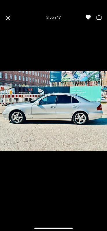 Gebraucht Mercedes E240 179 PS (131 kW) 2002 Silber Limousine