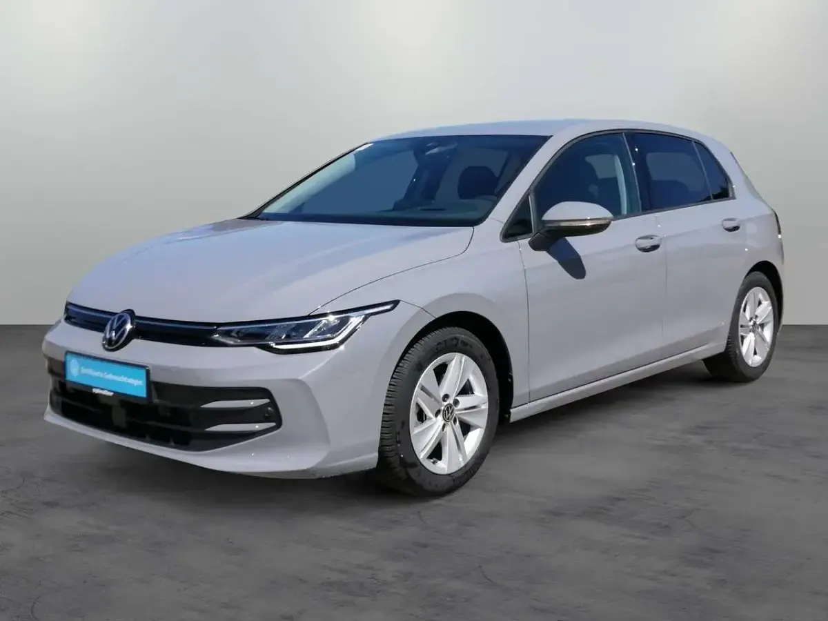 Gebraucht VW Golf VIII Life 150 PS (110 kW) 2025 Grau Limousine