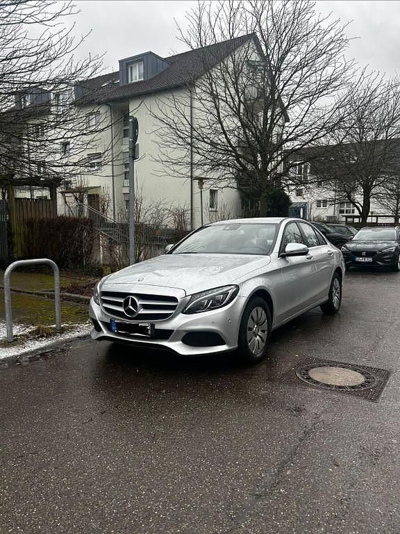 Silber Gebraucht 2015 Mercedes C200 Limousine | 11.700 € (Fairer Preis) - Bild 1/4