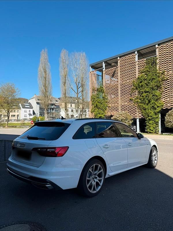 Gebraucht Audi A4 Comfort 2020 Weiß Kombi