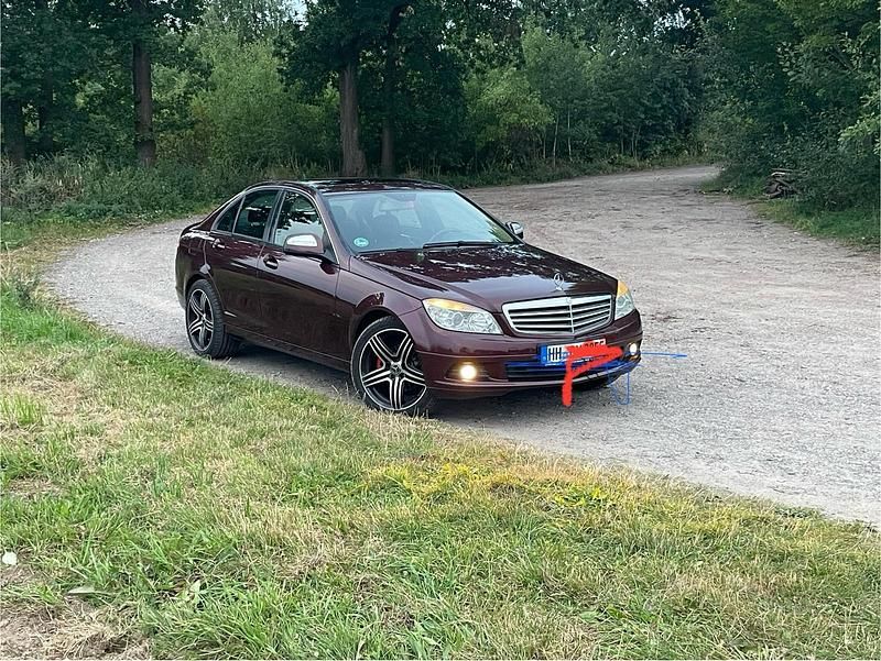 Andere farben Gebraucht 2007 Mercedes C220 Limousine | 6.300 € (Etwas zu teuer) - Bild 1/4