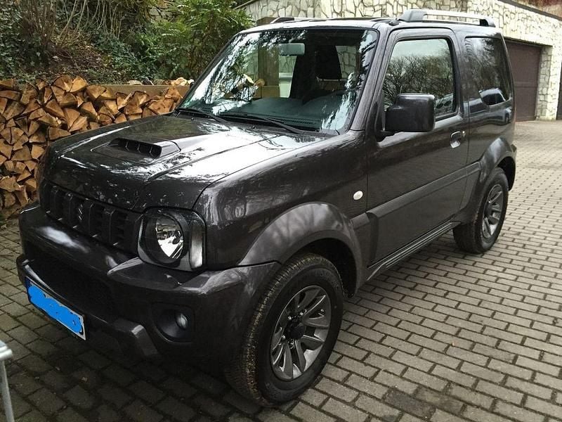 Braun Gebraucht 2016 Suzuki Jimny Style SUV | 14.300 € (Guter Preis) - Bild 1/4