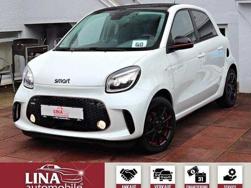 Weiß Gebraucht 2020 Smart ForFour Electric Drive Kleinwagen | 12.980 € (Etwas zu teuer) - Bild 1/4