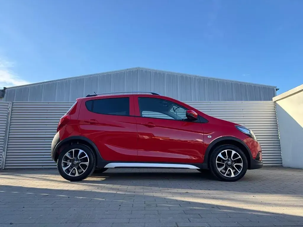 Gebraucht Opel Karl Rocks 75 PS (55 kW) 2018 Rot Kleinwagen