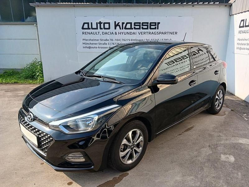 Schwarz Gebraucht 2020 Hyundai i20 YES! Limousine | 14.990 € (Etwas zu teuer) - Bild 1/4
