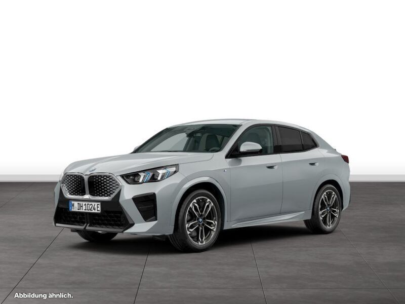 Gebraucht 2024 BMW iX2 Luxury Line SUV | 48.347 € (Fairer Preis) - Bild 1/4