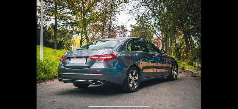 Grau Gebraucht 2022 Mercedes C180 Limousine | 32.500 € (Etwas zu teuer) - Bild 1/4