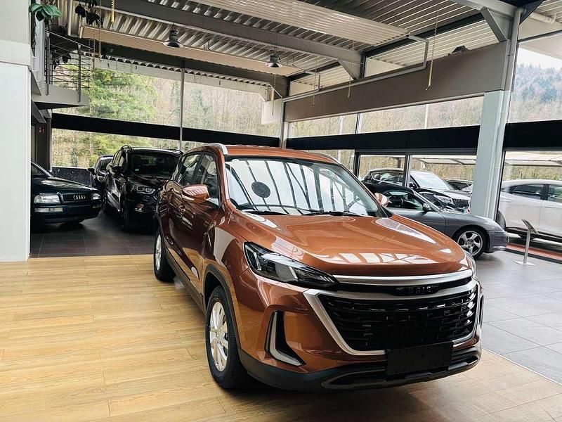 Gebraucht Baic X35 133 PS (97 kW) 2025 Braun SUV