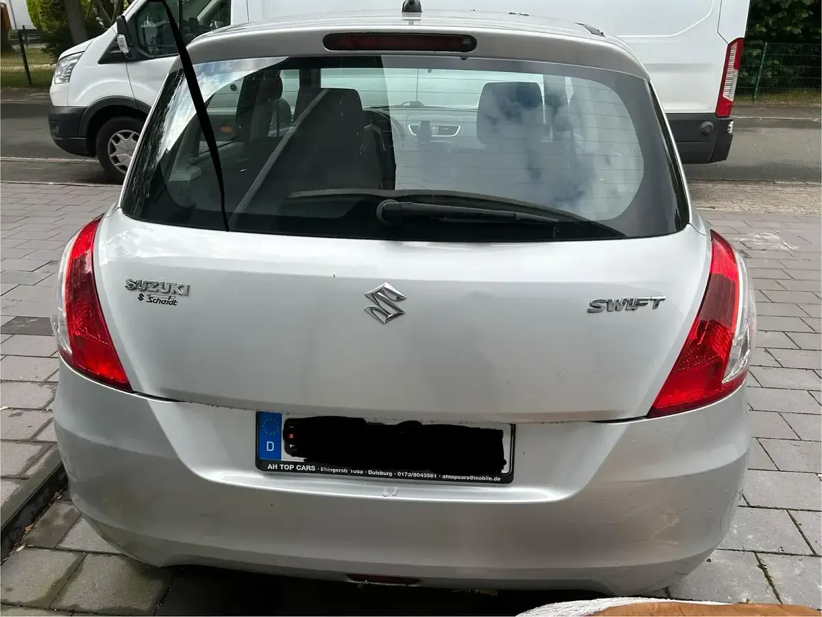 Gebraucht Suzuki Swift 75 PS (55 kW) 2013 Silber Kleinwagen