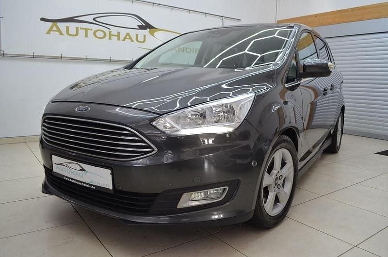 Gebraucht Ford Grand C-Max Titanium 182 PS (133 kW) 2018 Magnetic Van / Kleinbus