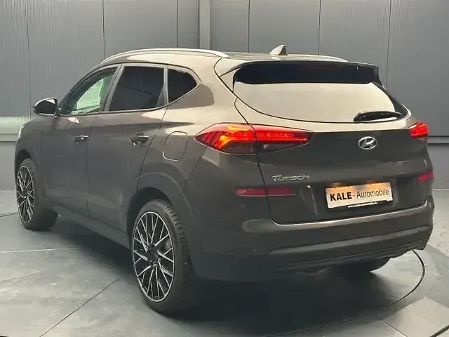 Gebraucht Hyundai Tucson Trend 132 PS (97 kW) 2019 Braun SUV