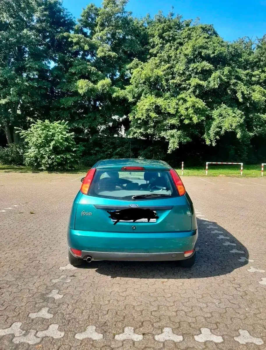 Gebraucht Ford Focus 116 PS (85 kW) 1999 Grün Kleinwagen