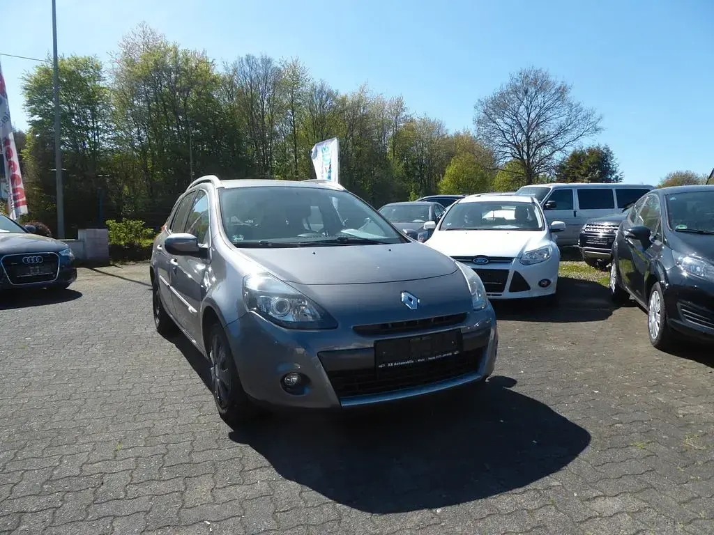 Gebraucht Renault Clio Dynamique 75 PS (55 kW) 2009 Grau Limousine
