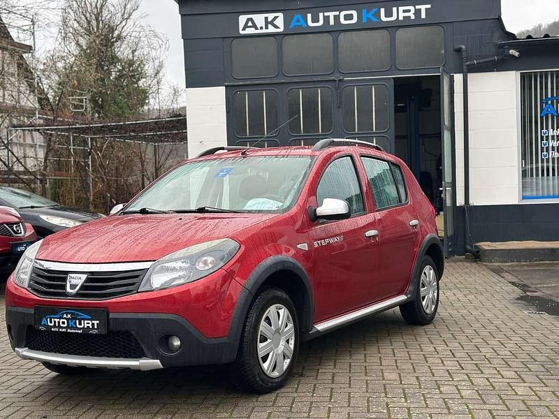 Feuerrot Gebraucht 2012 Dacia Sandero Stepway Kleinwagen | 3.399 € (Etwas zu teuer) - Bild 1/4