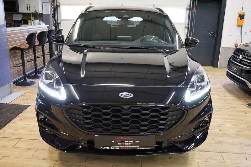 Gebraucht Ford Kuga ST-Line 190 PS (139 kW) 2021 Schwarz SUV