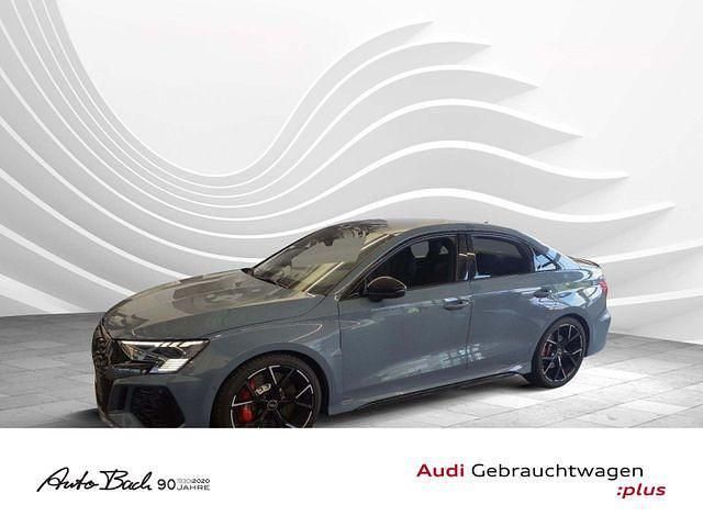 Grau (kemoragrau metallic) Gebraucht 2022 Audi RS3 Ambiente Kleinwagen | 54.870 € (Guter Preis) - Bild 1/4