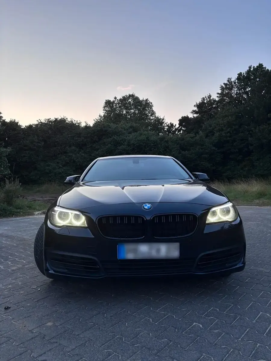 Gebraucht BMW 525 Comfort Edition 218 PS (160 kW) 2013 Blau Limousine
