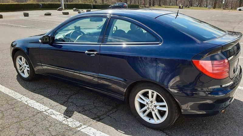 Gebraucht Mercedes CL180 143 PS (105 kW) 2003 Blau Coupé