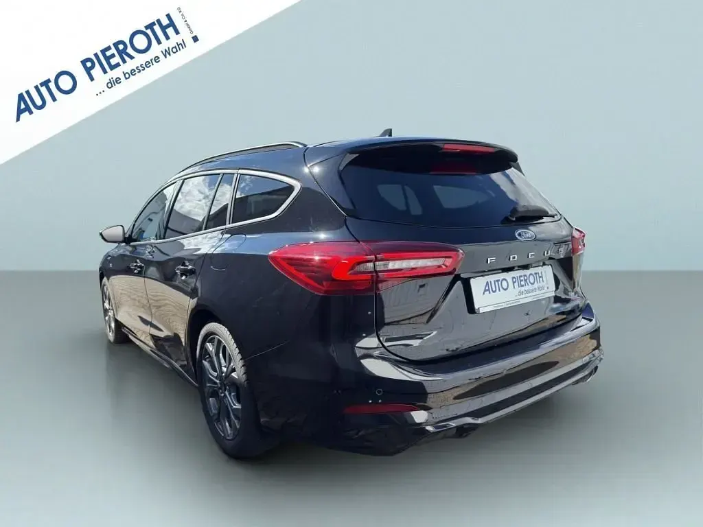 Gebraucht Ford Focus ST-Line X 155 PS (114 kW) 2024 Agate black metallic Kombi