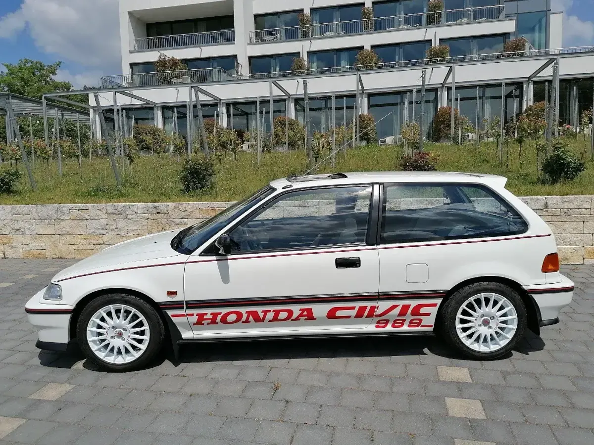 Gebraucht Honda Civic 90 PS (66 kW) 1989 Weiß Coupé