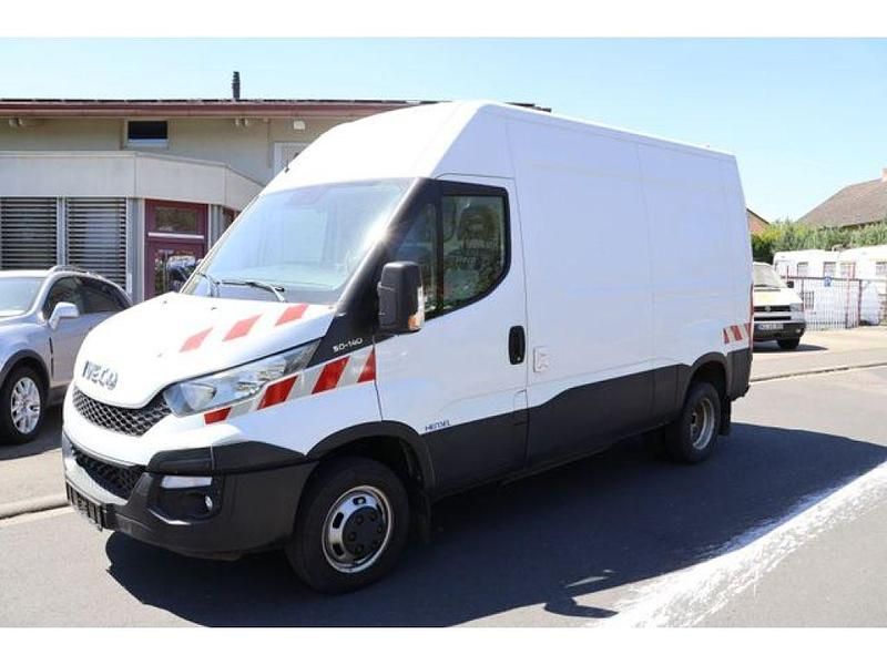 Gebraucht Iveco Daily 136 PS (100 kW) 2016 White ic 194 Van