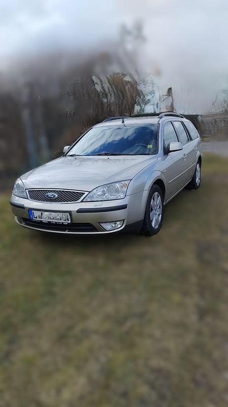 Gebraucht Ford Mondeo Ghia 145 PS (106 kW) 2003 Beige Kombi