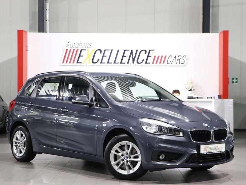 Atlantic grau Gebraucht 2016 BMW 218 Advantage Van / Kleinbus | 13.992 € (Guter Preis) - Bild 1/4