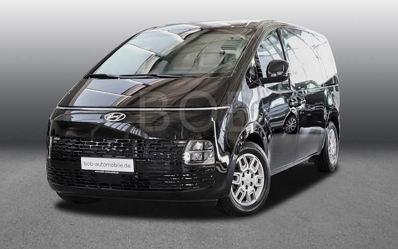 Gebraucht Hyundai Staria Trend 177 PS (130 kW) 2024 Abyss black (schwarz) Van / Kleinbus