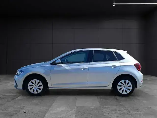 Używany VW Polo Life 80 KM (58 kW) 2022 Srebrny Hatchback