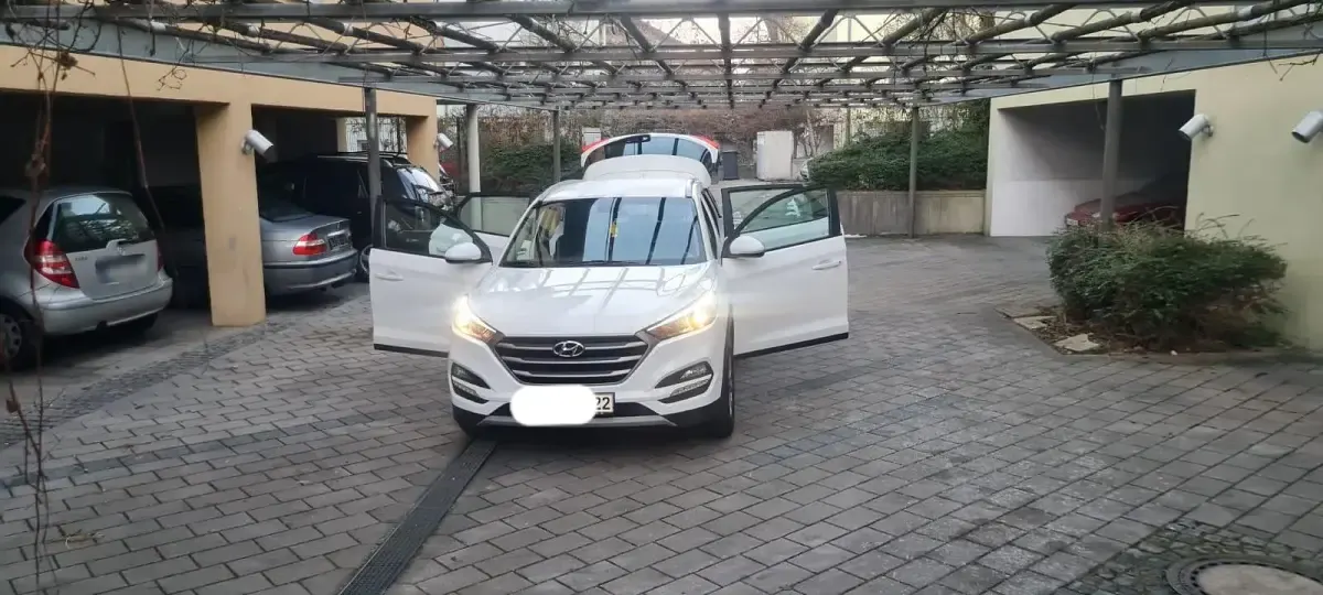 Gebraucht Hyundai Tucson 132 PS (97 kW) 2017 Weiß SUV