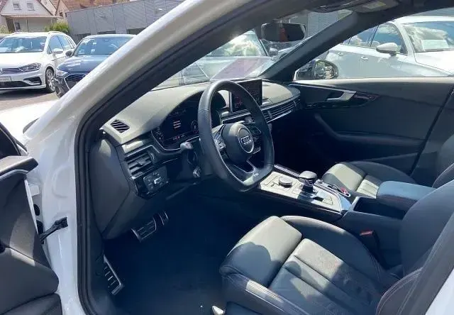 Gebraucht Audi A4 S-Line 190 PS (139 kW) 2019 Weiß Kombi