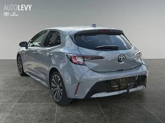 Gebraucht Toyota Corolla Team 122 PS (89 kW) 2022 Grau Limousine