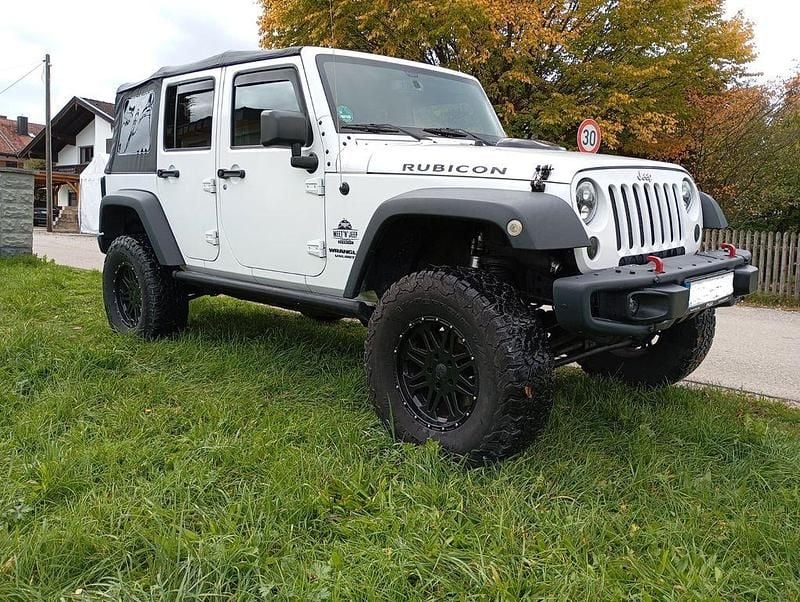 Weiß Gebraucht 2017 Jeep Wrangler Unlimited Rubicon SUV | 38.500 € - Bild 1/4
