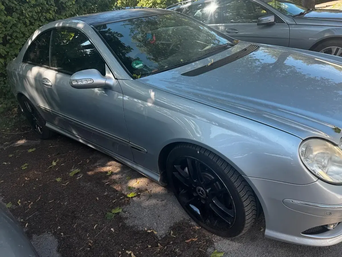 Gebraucht Mercedes CLK220 150 PS (110 kW) 2008 Silber Coupé