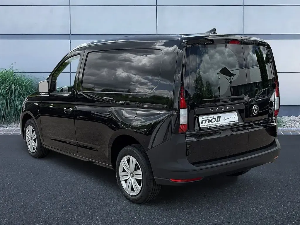 Neu VW Caddy 102 PS (75 kW) 2026 Schwarz Van / Kleinbus