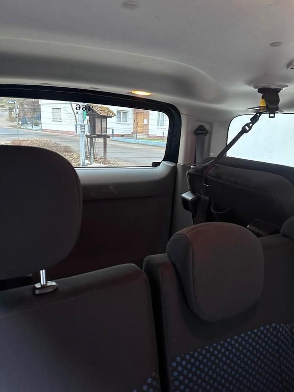 Gebraucht Nissan Evalia 110 PS (80 kW) 2012 Schwarz Van / Kleinbus