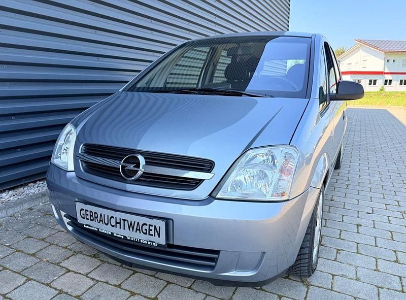Lichtsilber m2 Gebraucht 2004 Opel Meriva Edition Van / Kleinbus | 2.490 € (Fairer Preis) - Bild 1/4