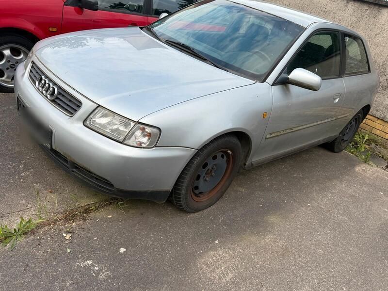 Silber Gebraucht 1997 Audi A3 Limousine | 650 € (Superpreis) - Bild 1/4