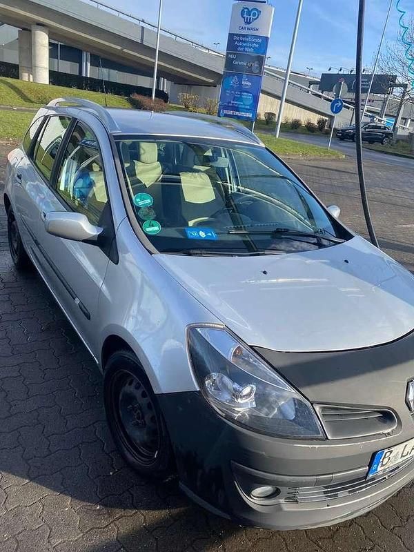 Gebraucht Renault Clio GrandTour Dynamique 101 PS (74 kW) 2008 Kombi