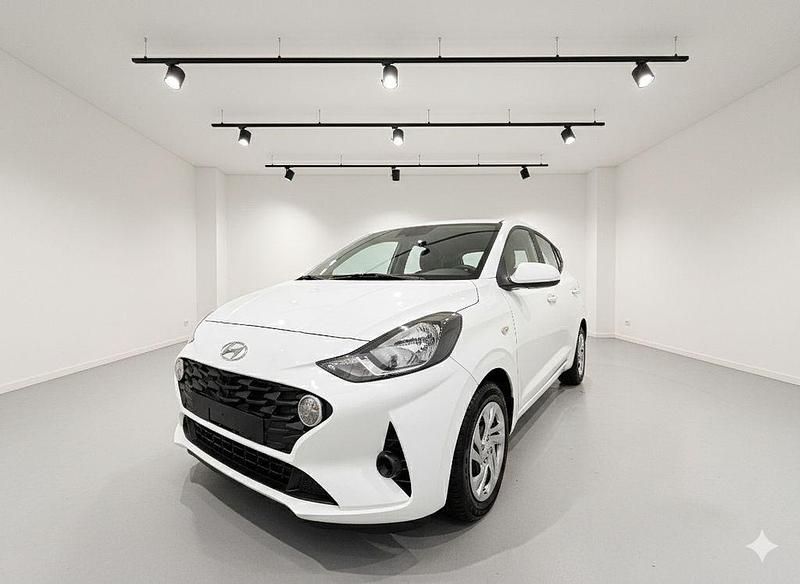 Gebraucht Hyundai i10 Select 67 PS (49 kW) 2021 Weiß Kleinwagen