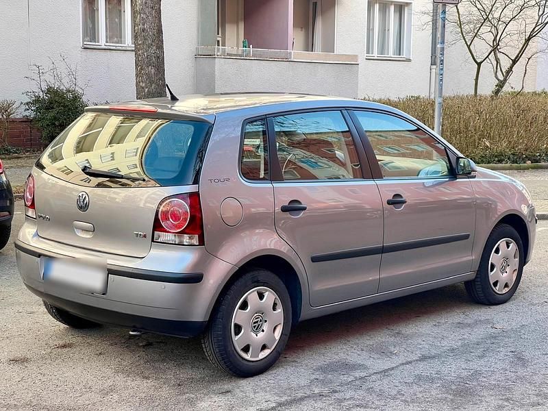 Gebraucht VW Polo 80 PS (58 kW) 2007 Grau Kleinwagen