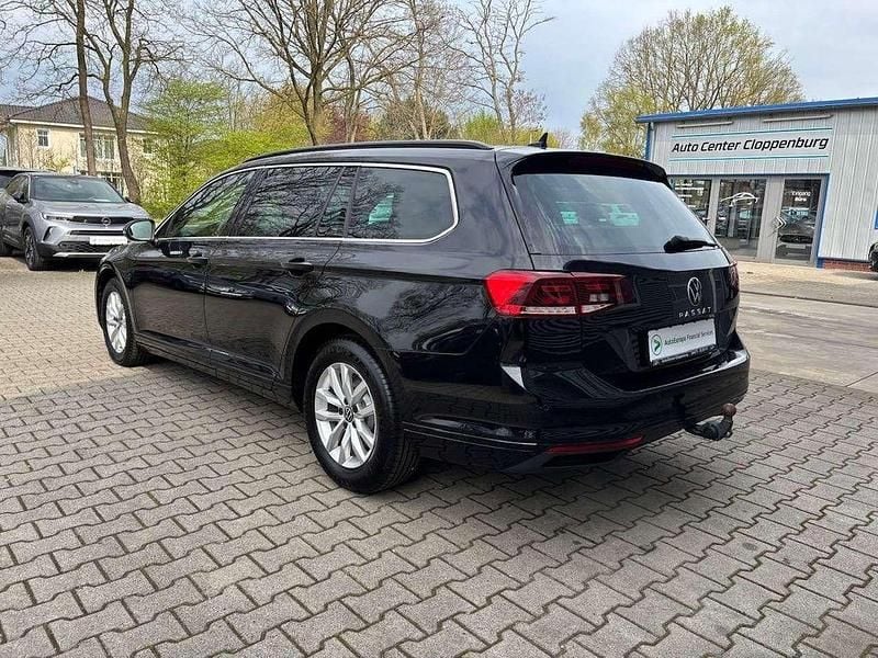 Gebraucht VW Passat Business 150 PS (110 kW) 2022 Deep black Kombi