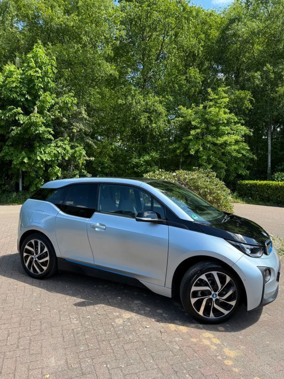 Silber Gebraucht 2015 BMW i3 Kleinwagen | 12.000 € (Fairer Preis) - Bild 1/4